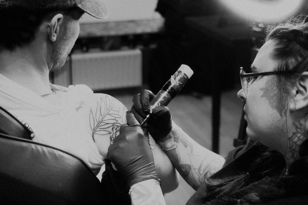 Bild 1 von Hummel&Fuchs - Tattoo